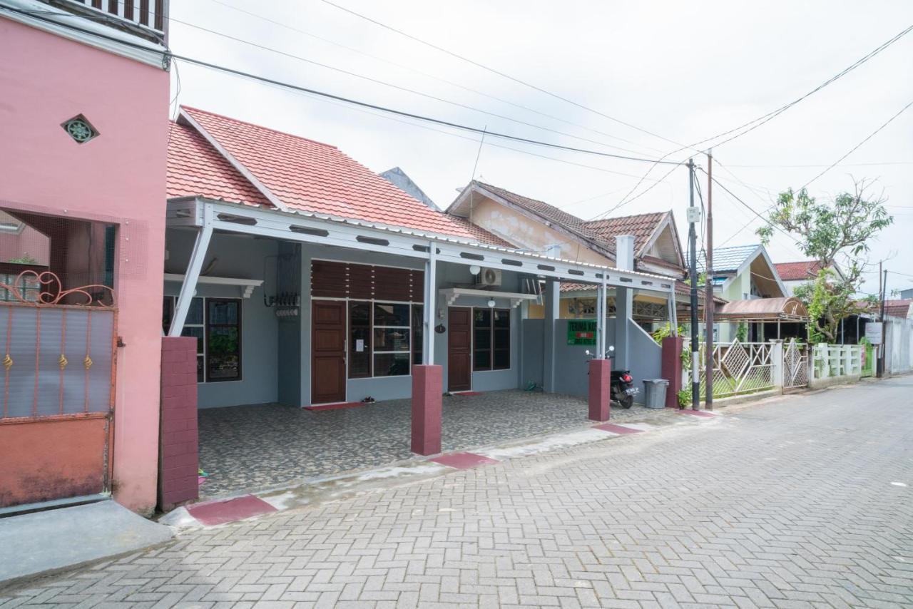 Koolkost Syariah Near Jalan Ahmad Yani Banjarmasin Hotel Sungai Lutus Exterior photo